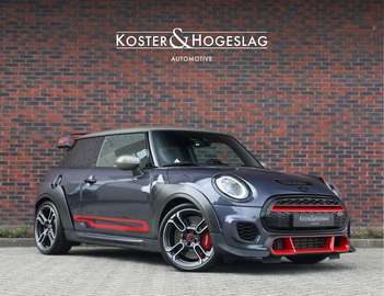 Mini GP | 1/3000 - Stoelverwarming - Carplay