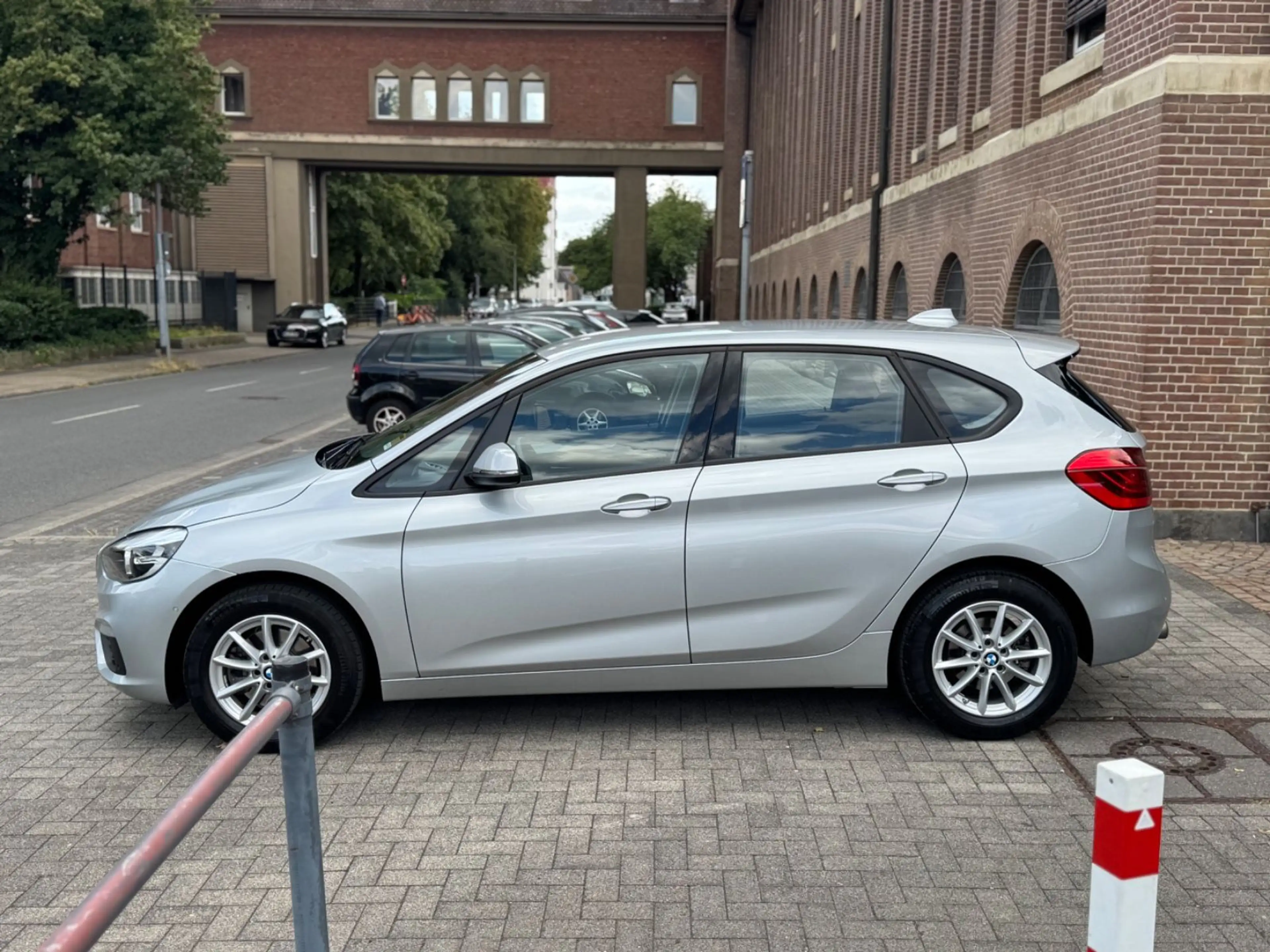 BMW 220 2 Active Tourer 220 i Advantage/1-Hand/AHK/ — photo 7