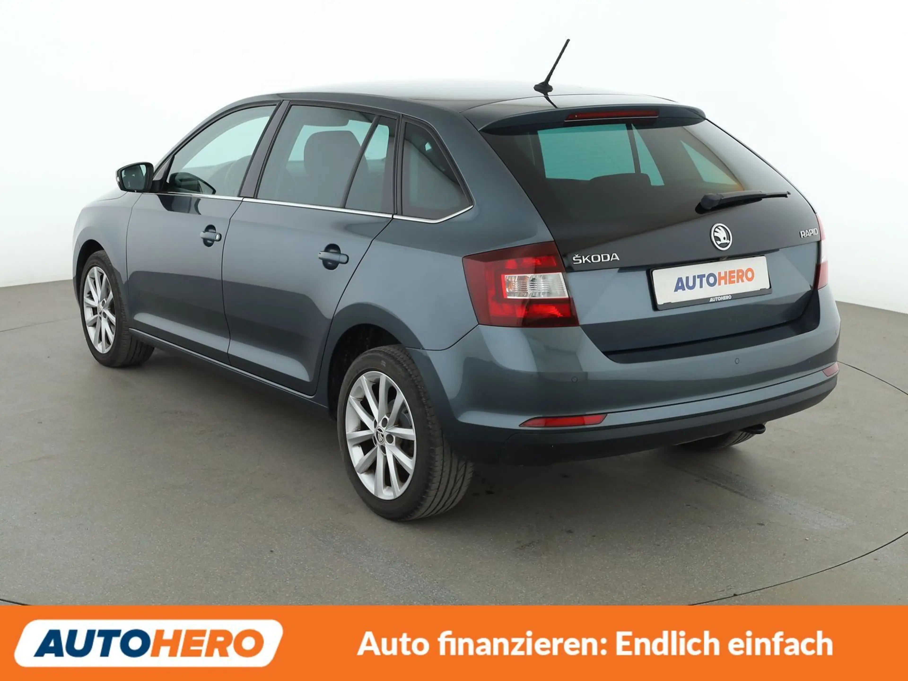 Skoda Rapid/Spaceback 1.0 TSI Style*NAVI*TEMPO*CAM*SHZ*PDC* — photo 4