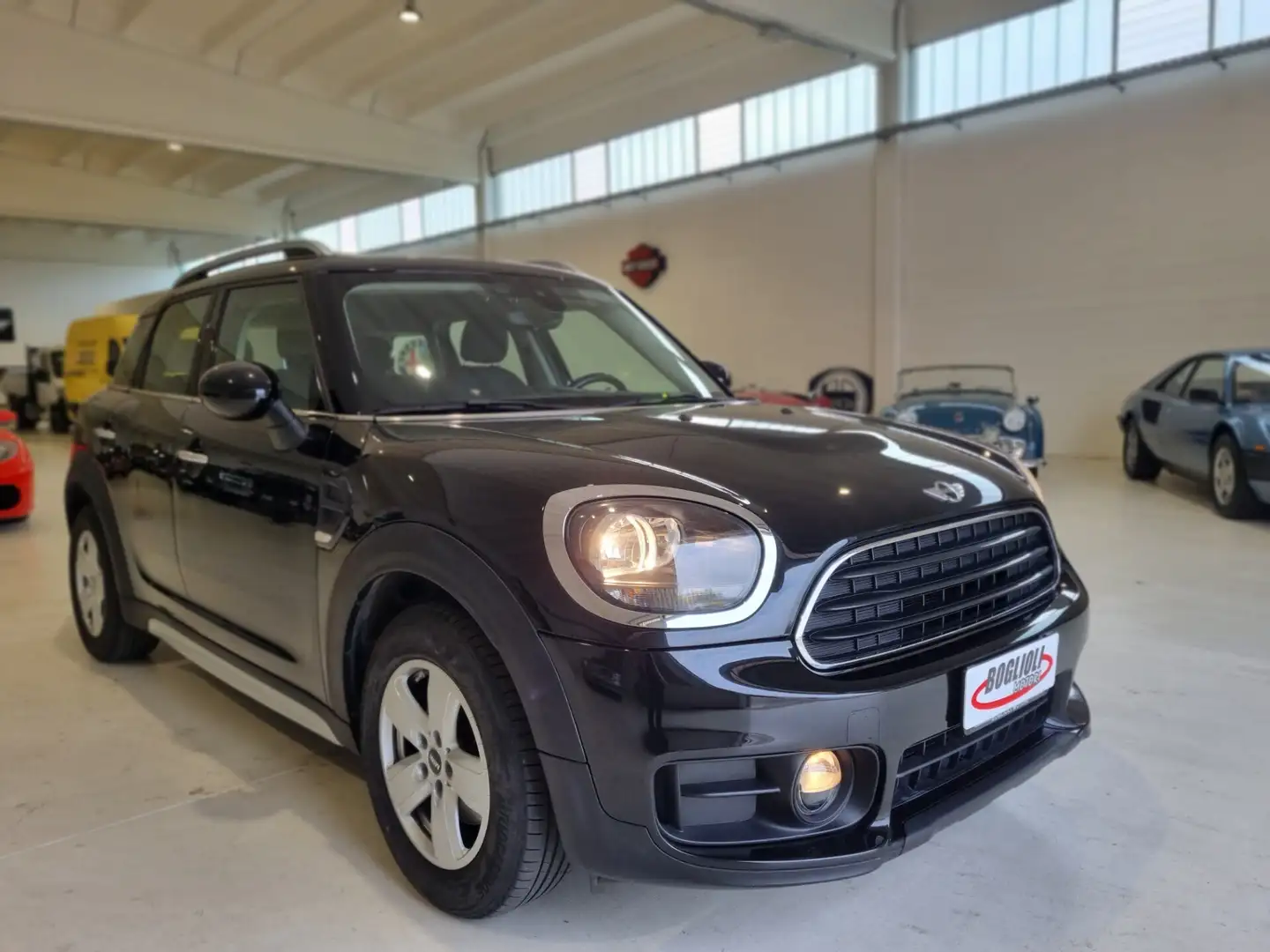 MINI Cooper D Countryman Mini 2.0 Cooper D Countryman Noir - 1