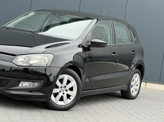 Volkswagen Polo view 6