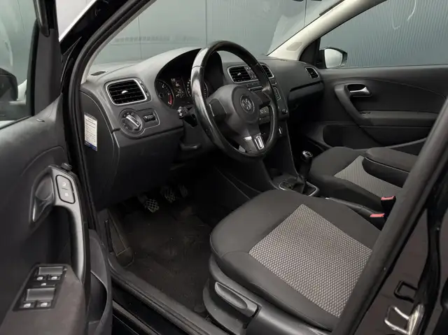 Volkswagen Polo view 16