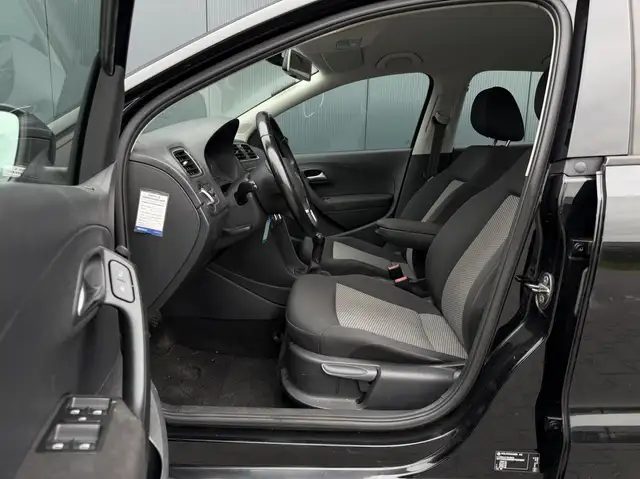 Volkswagen Polo view 18