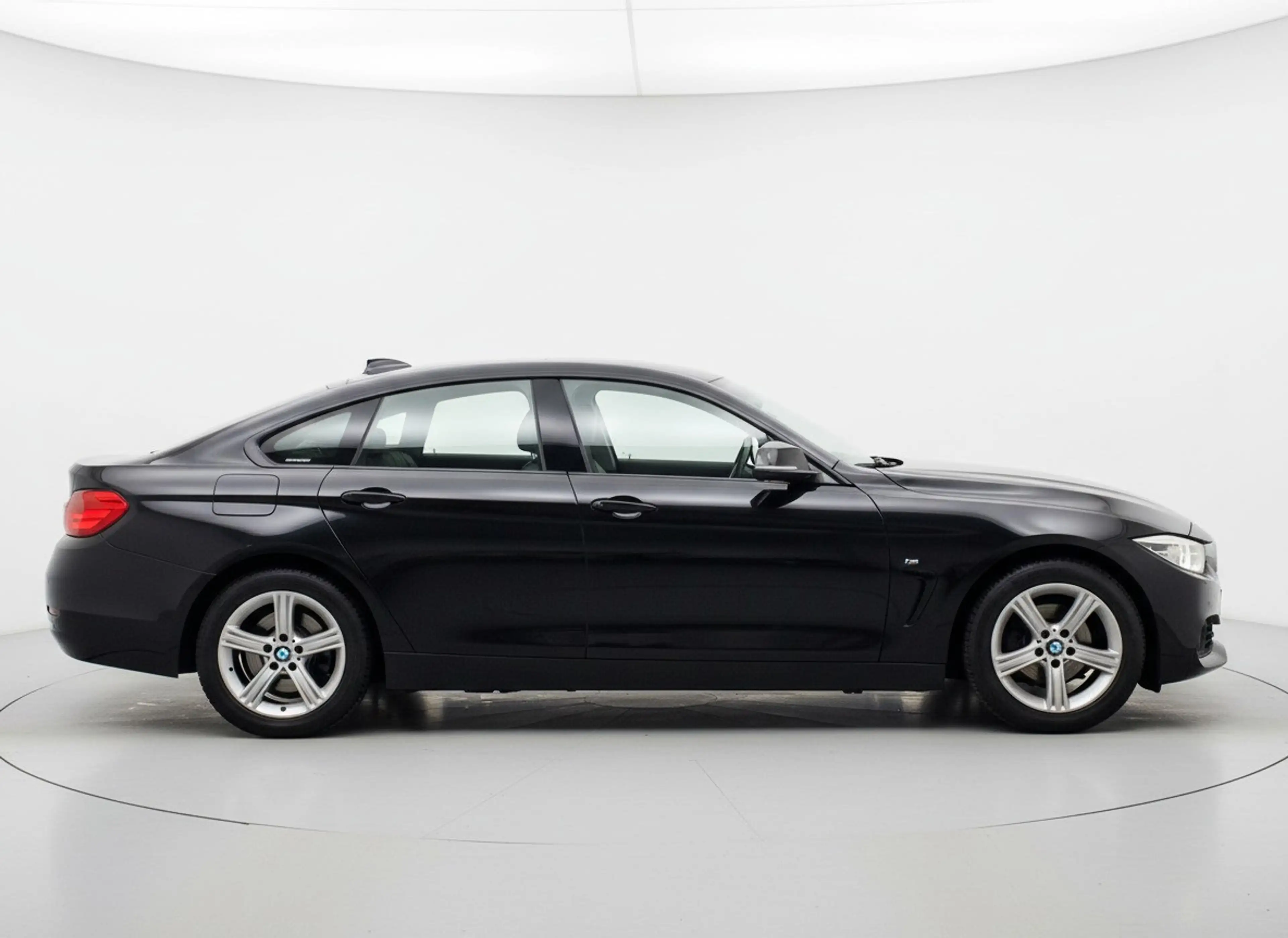 BMW 418 4-serie Gran Coupé 418i Centennial High Executive — photo 4