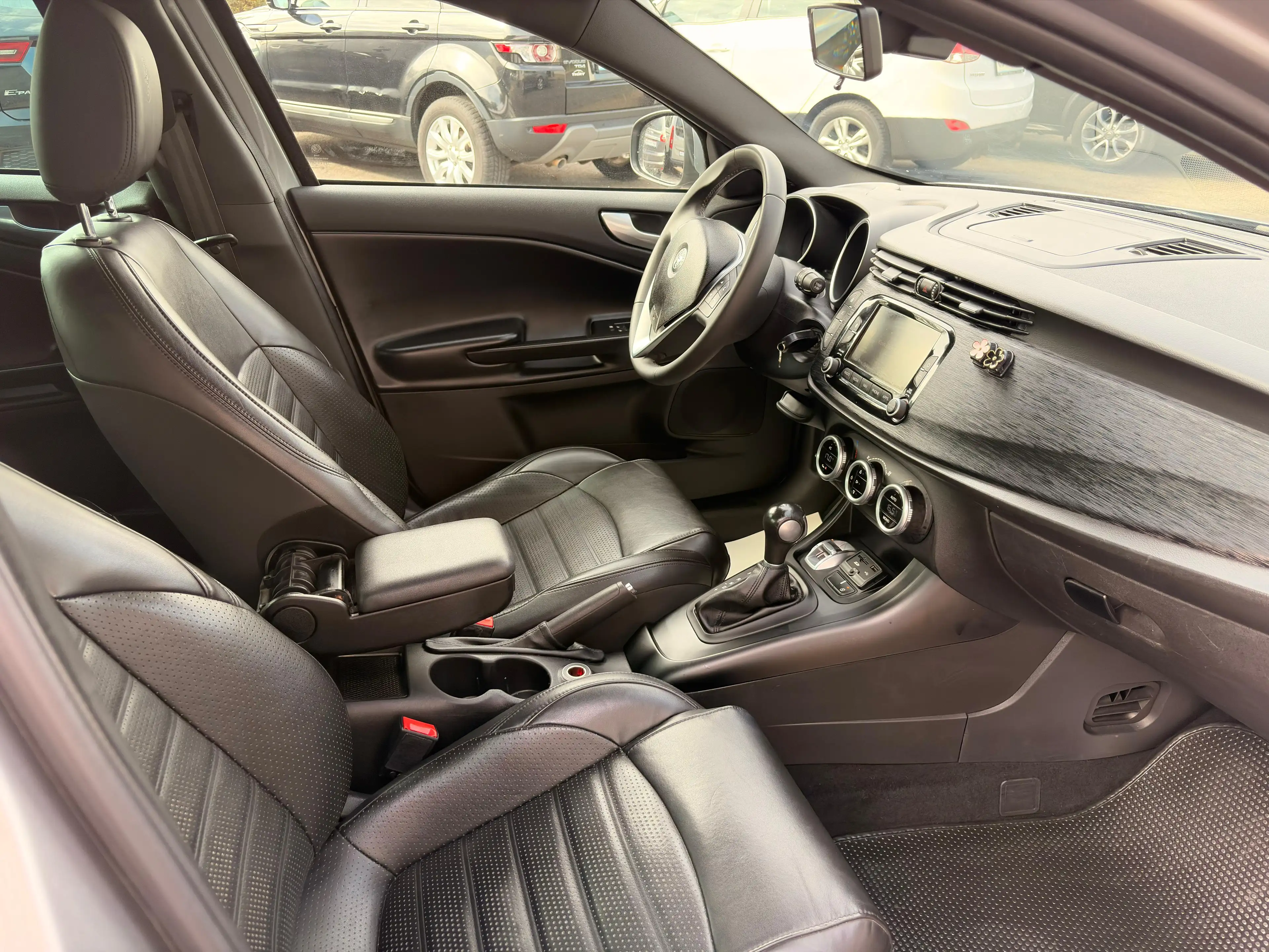 Alfa Romeo Giulietta Sport — photo 6
