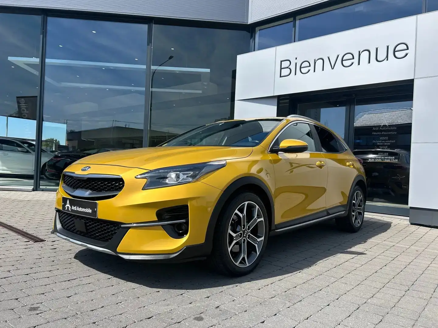 Kia XCeed 1.6 CRDi *GARANTIE*1ER PROP*CARPLAY/ANDROID*CAMERA Jaune - 1