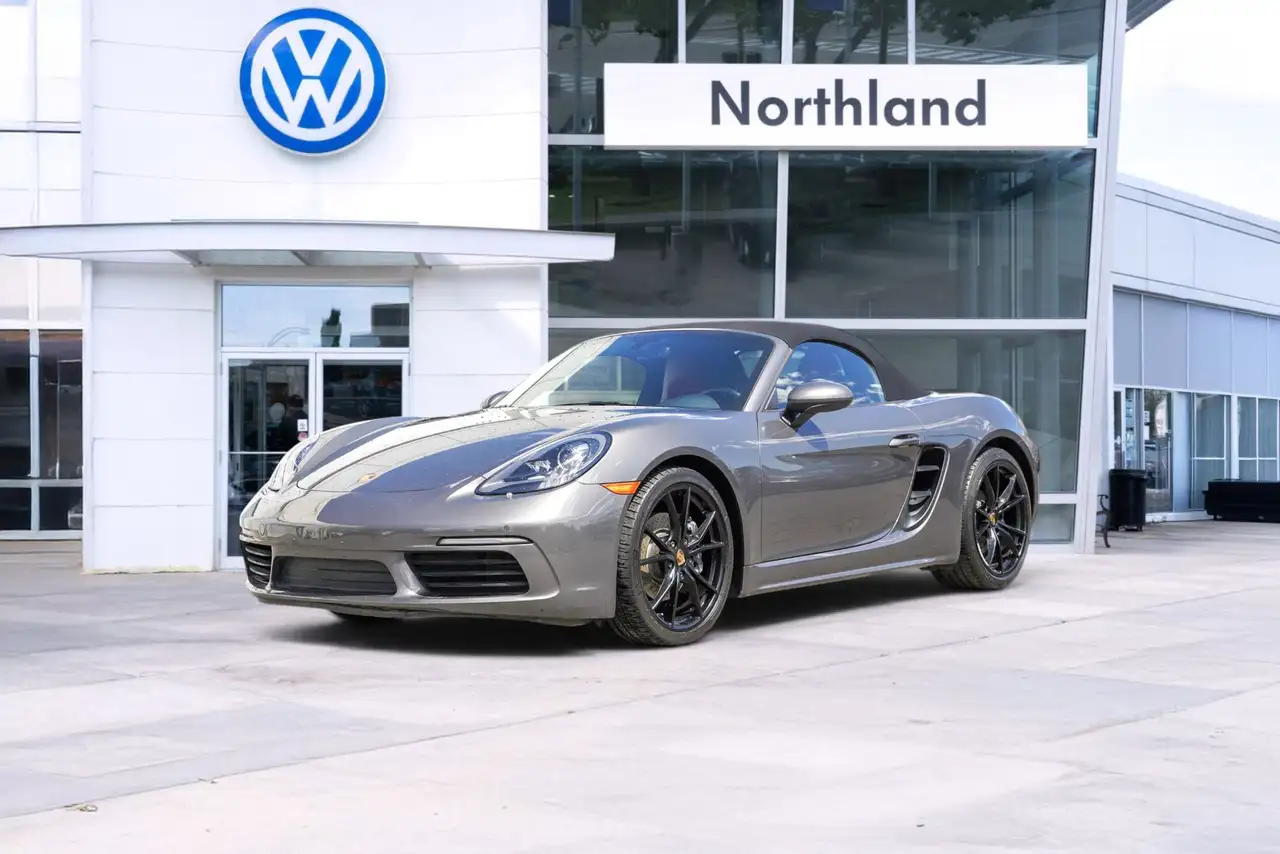 Porsche 718 Boxster снимка Porsche 718 Boxster