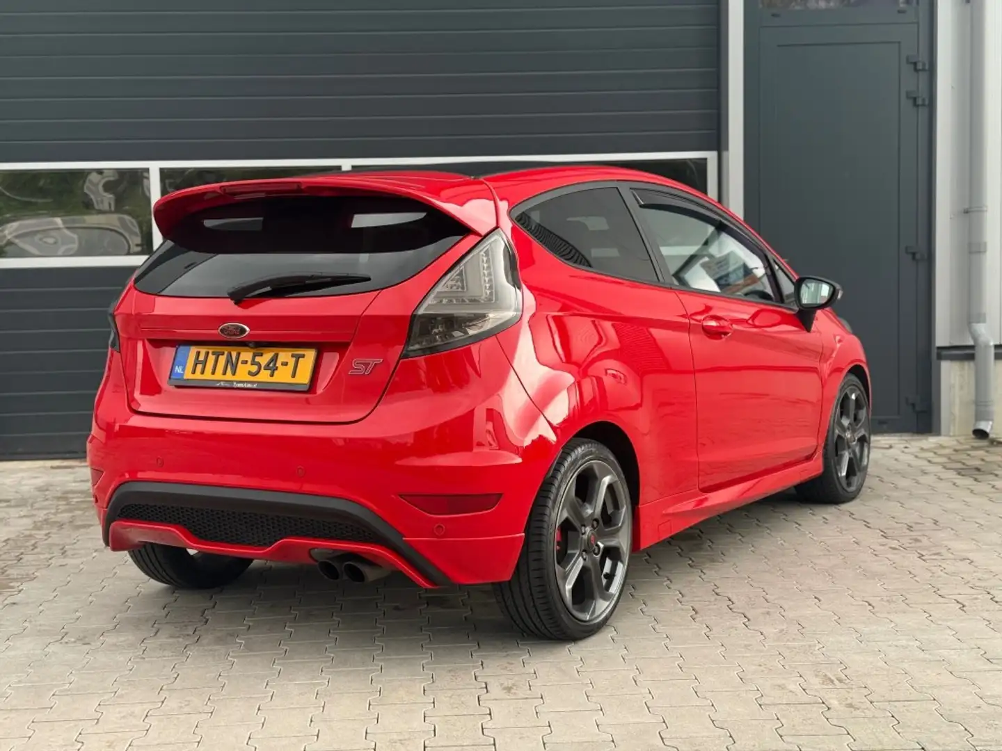Ford Fiesta ST RACE RED 182 PK / AIRCO RECARO STOELVERWARM BT Rouge - 2