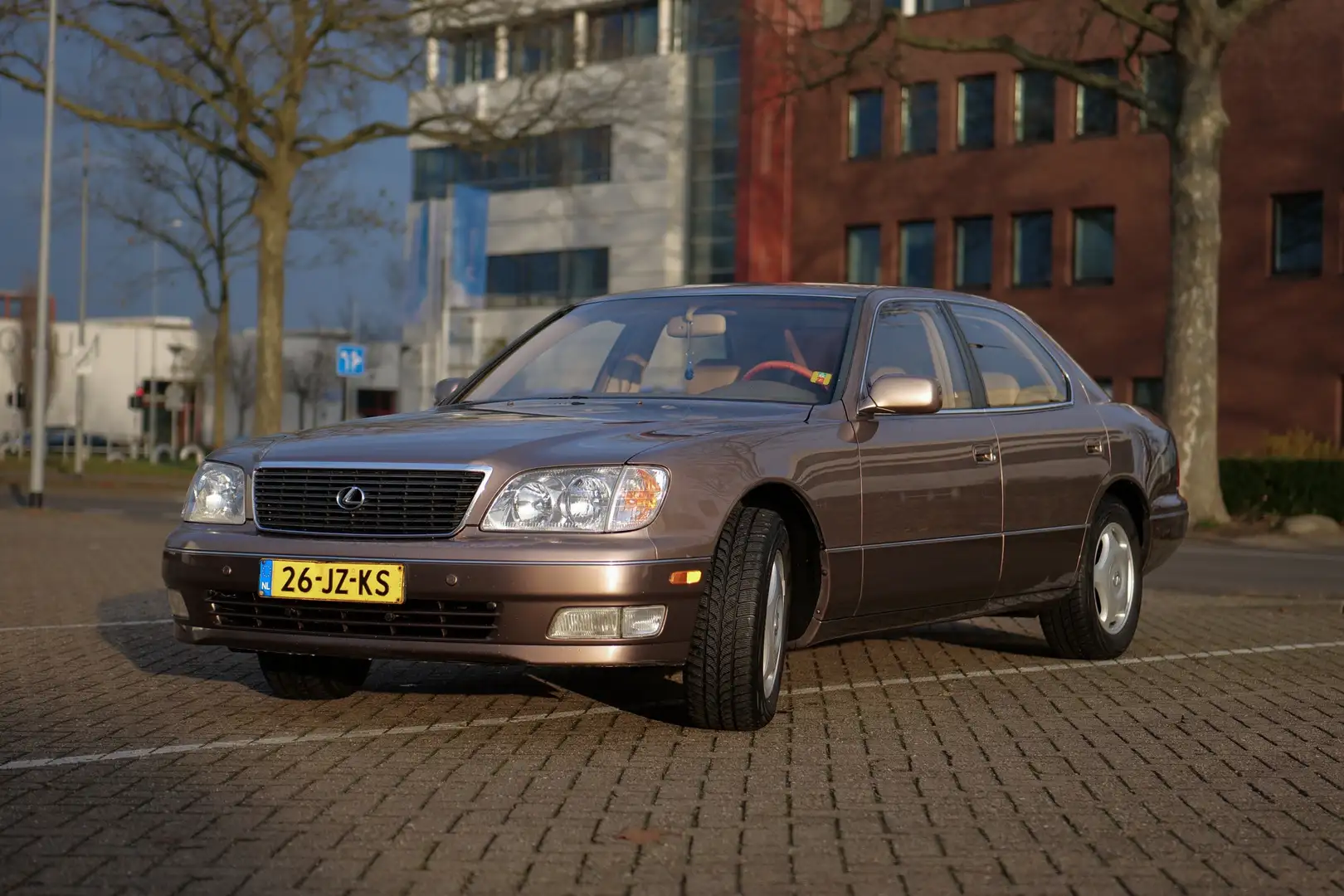 Lexus LS 400 Bronze - 1