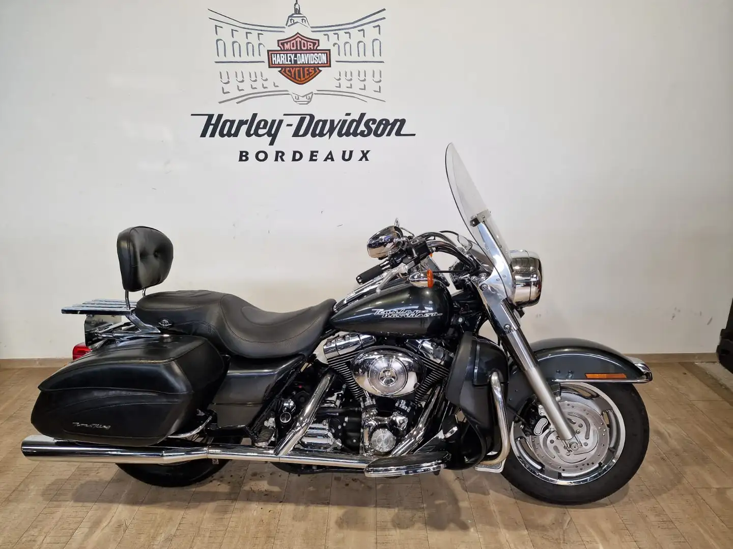Harley-Davidson Road King Grey - 1