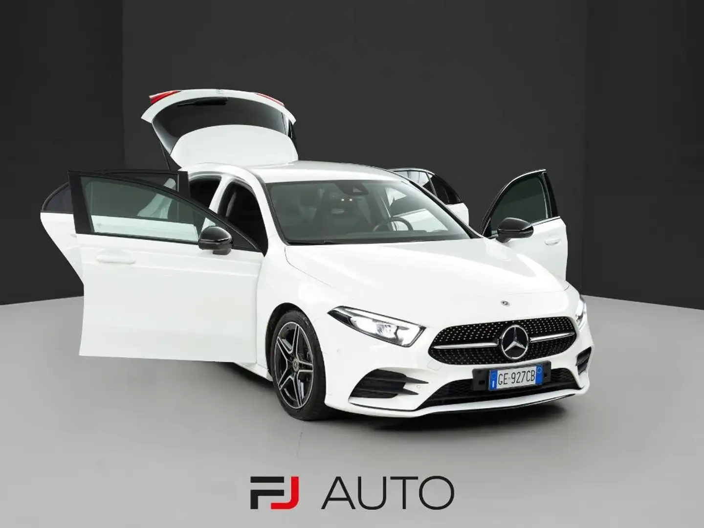 Mercedes-Benz A 220 220 d Premium 4matic auto Bianco - 2