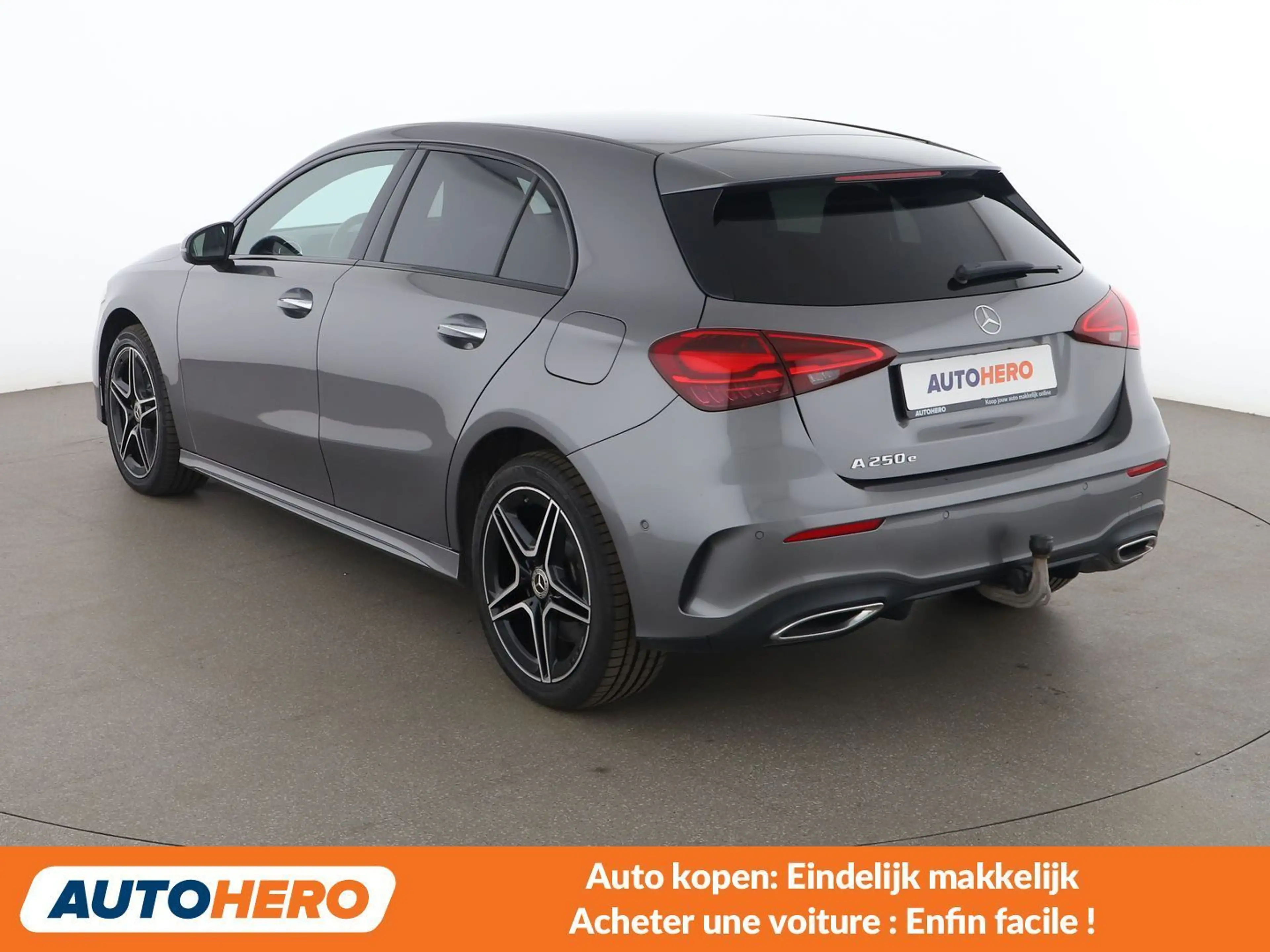 Mercedes-Benz A 250 A 250e AMG Line — photo 4