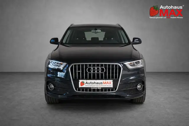 Audi Q3 view 9