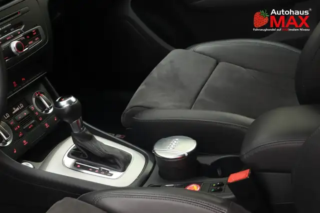 Audi Q3 view 13