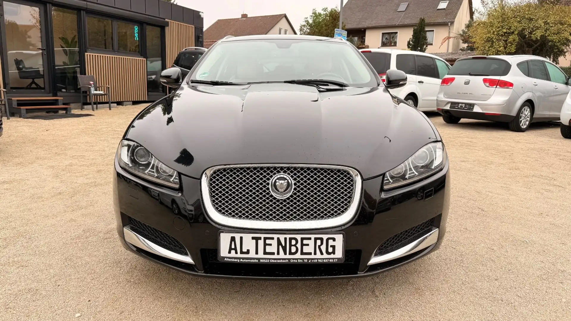 Jaguar XF Sportbrake 2.2 Diesel Schwarz - 2
