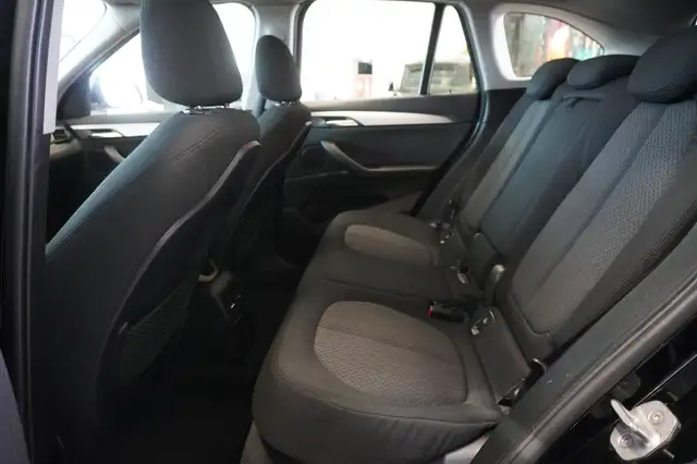 BMW X1 view 9