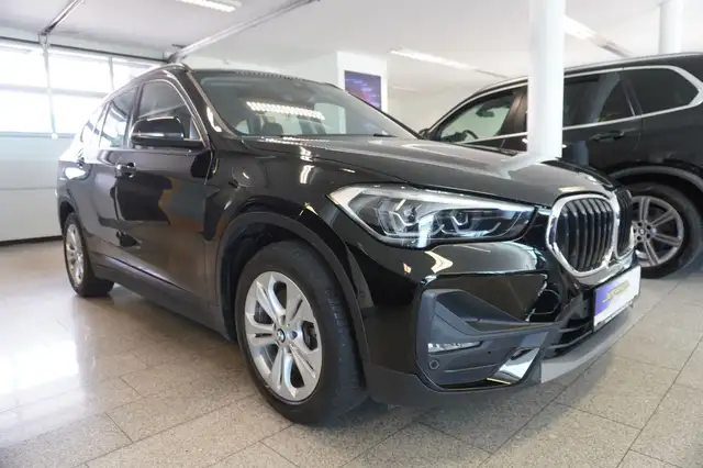 BMW X1 view 3