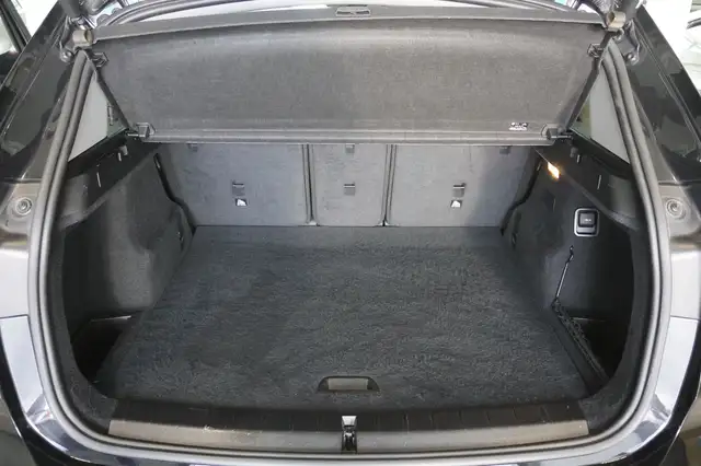 BMW X1 view 10