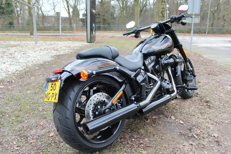 Harley-Davidson CVO Pro Street - foto 5