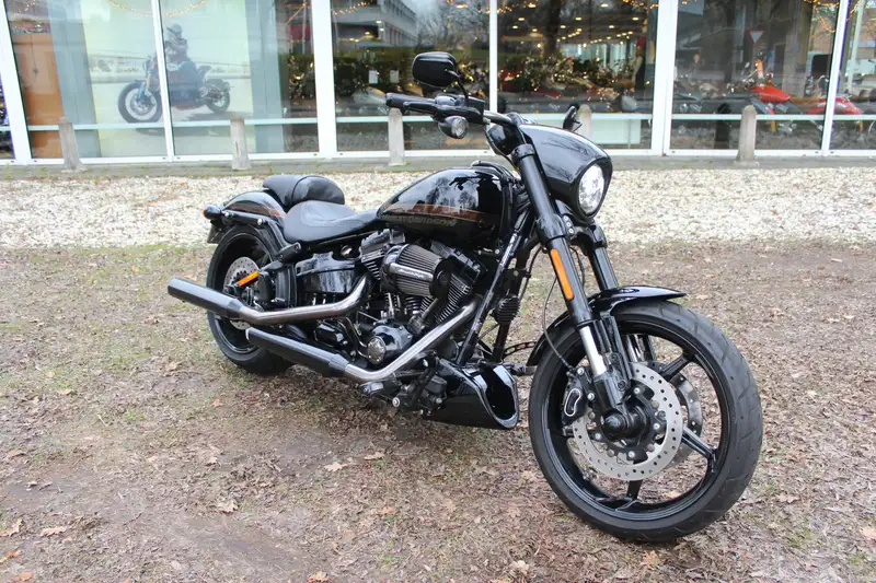 Harley-Davidson CVO Pro Street - foto 3