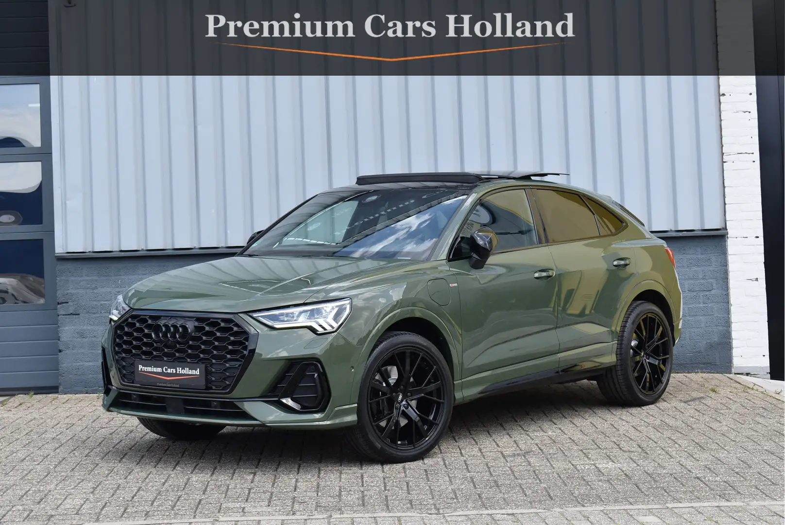 Audi Q3 Sportback 45 TFSI e S-Line Black Ed Uniek District Vert - 1