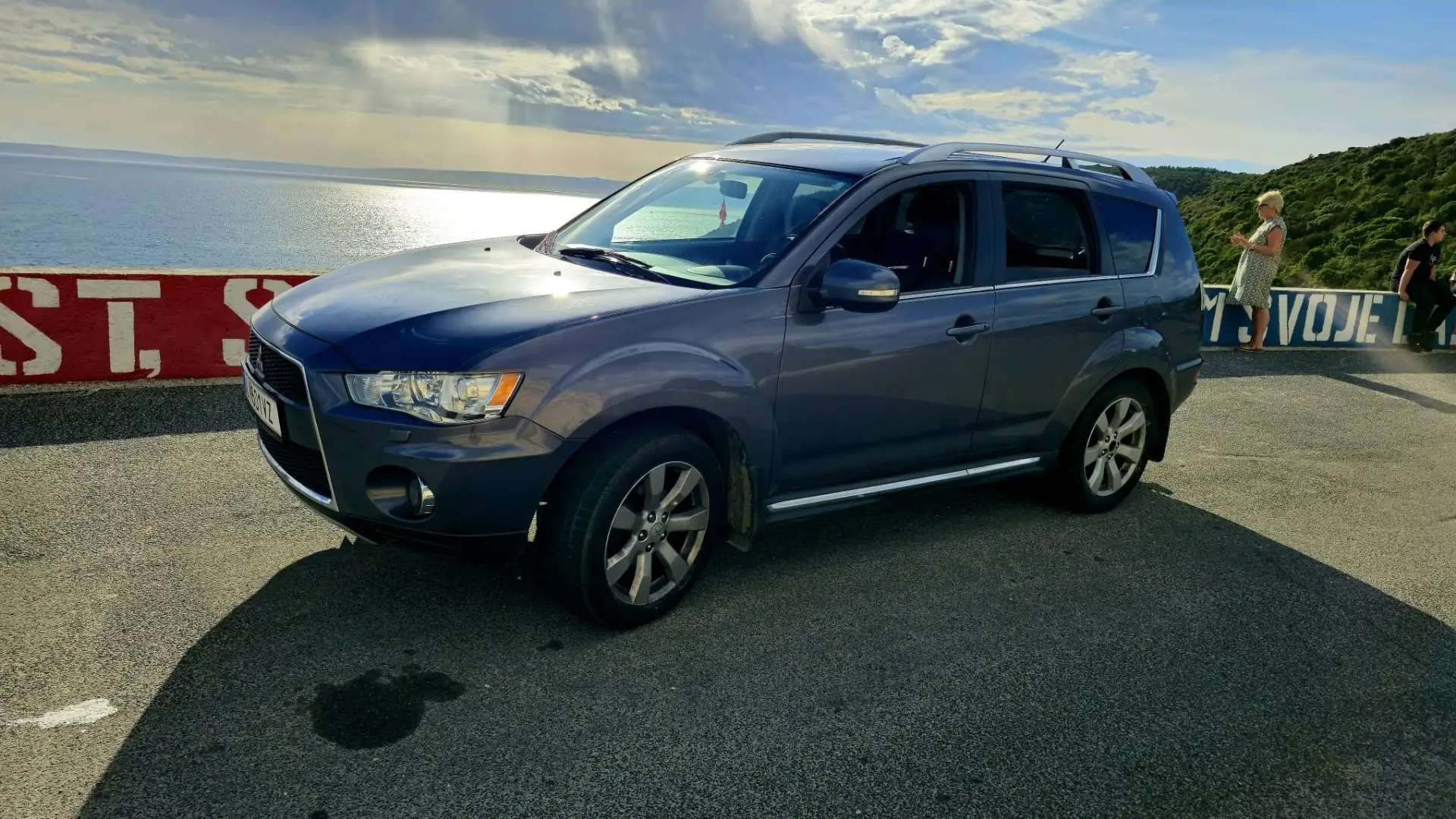 Mitsubishi Outlander 2,0 DI-D Intense - 1