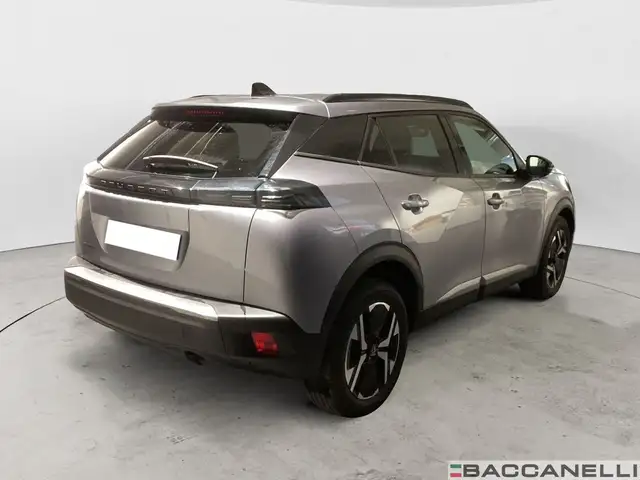Peugeot 2008 view 4