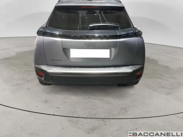 Peugeot 2008 view 3