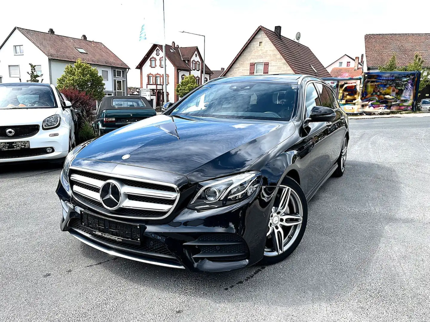 Mercedes-Benz E 220 EKlasseE 220 d/AMG/PANORAMA/HEAD-UP/WEIDSCREEN/ Schwarz - 1
