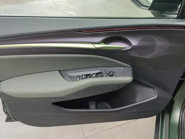 Cupra Raval view 8