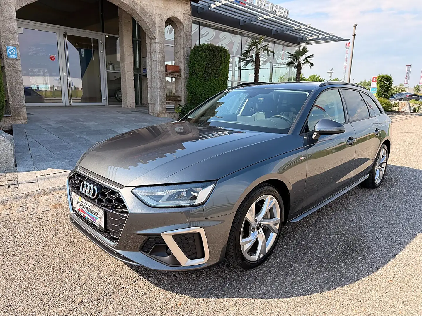 Audi A4 Avant 40 TDI quattro S-line S-tronic/B&O/LEDER/... Grau - 2