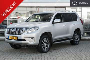 150 2.8 D-4D 177pk Standard Roof Blind Van