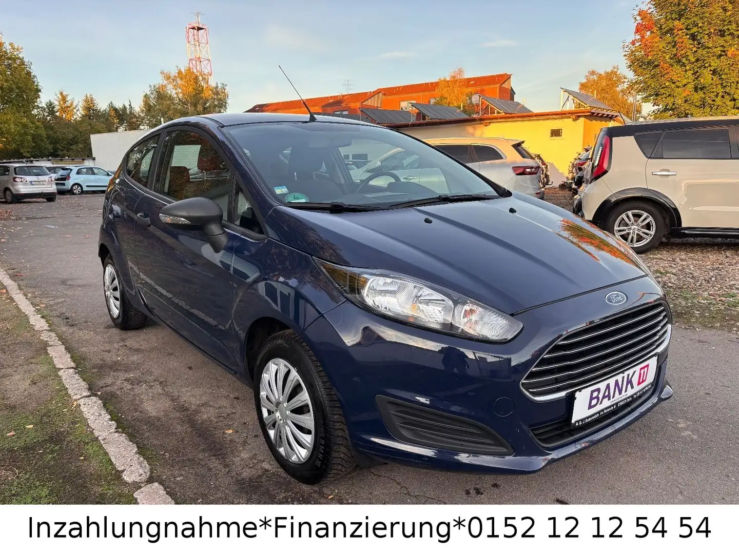Ford Fiesta Ambiente Blau - 2