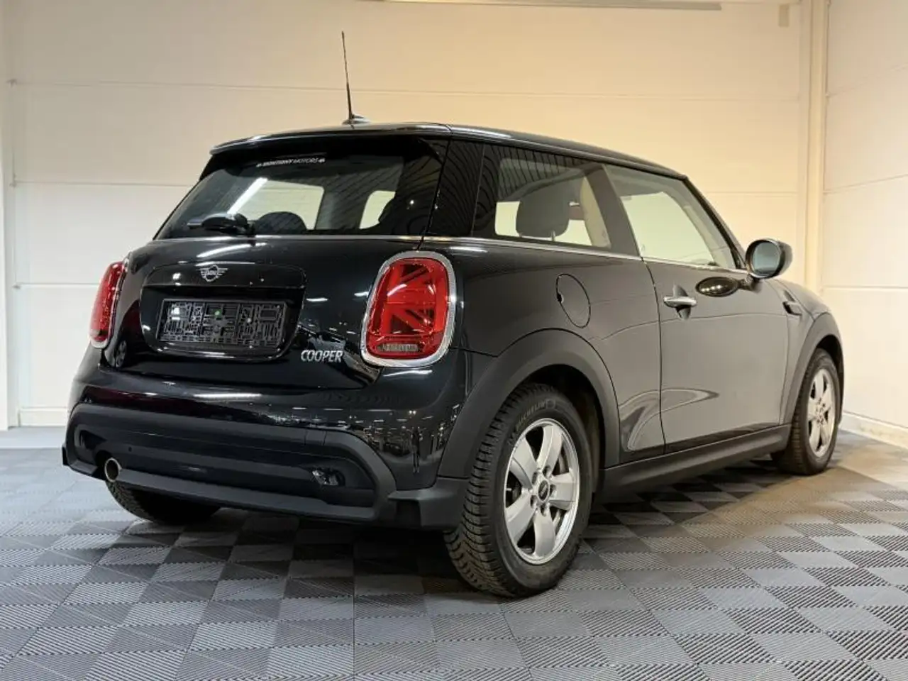MINI Cooper 1.5i 136cv BAuto *CARPLAY*CAPTEURS AR*NAVI*CLIM*, миниатюра 4