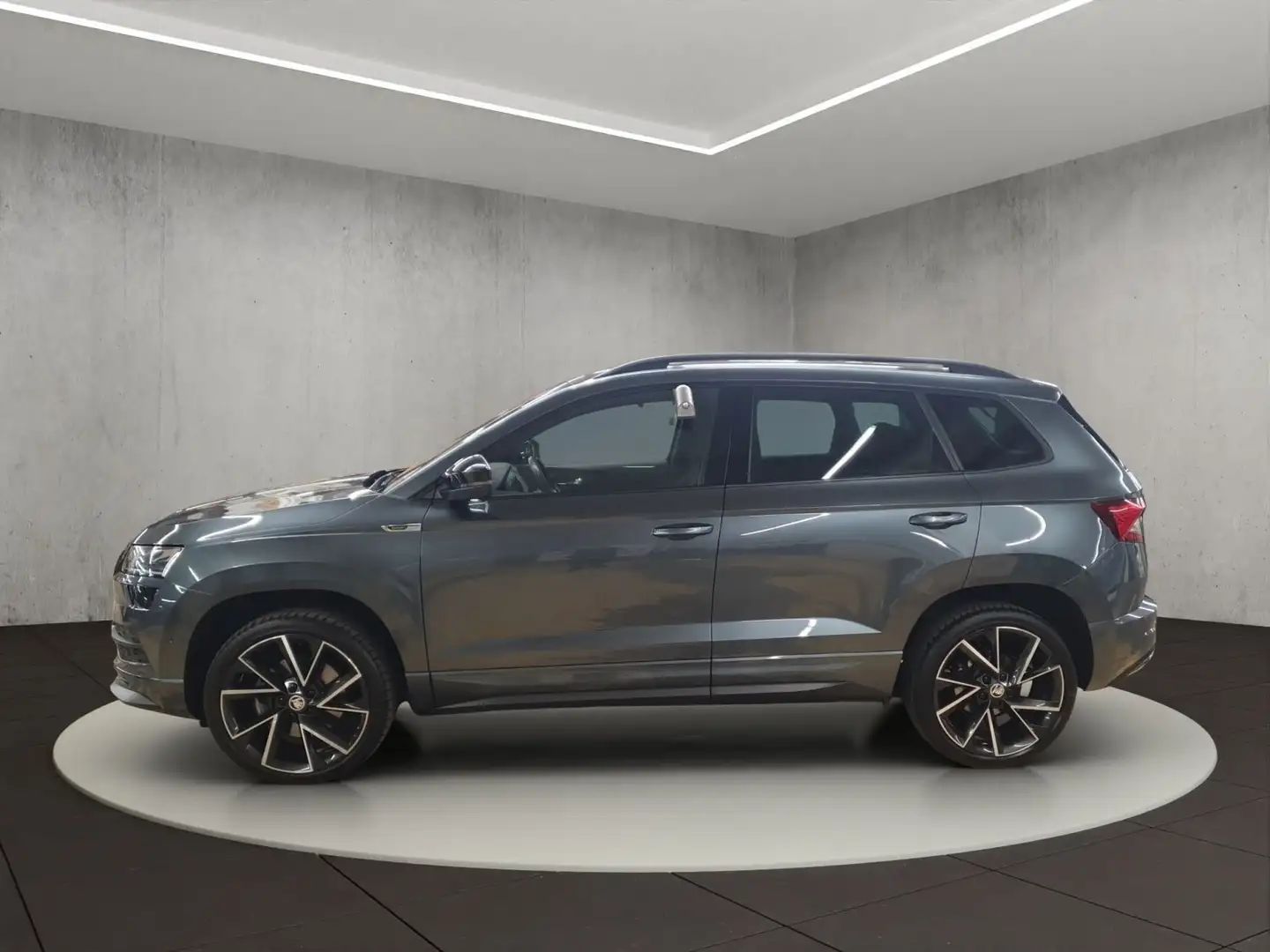 Skoda Karoq Sportline Gris - 2