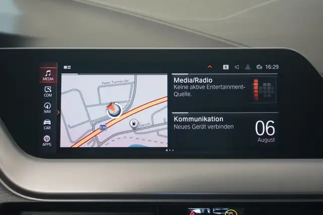 BMW 1 Series view 15