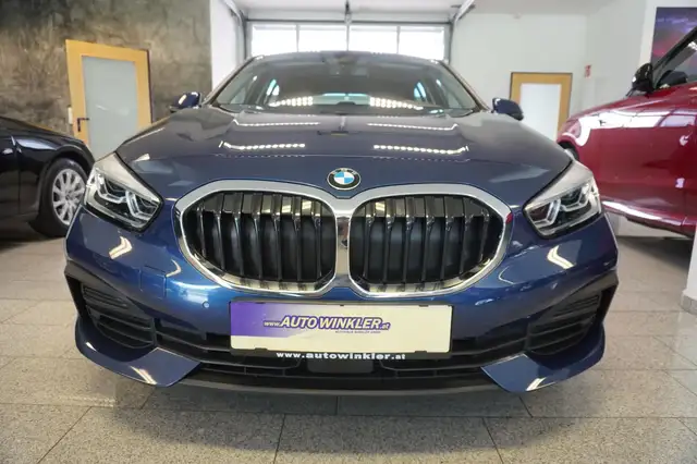 BMW 1 Series view 2