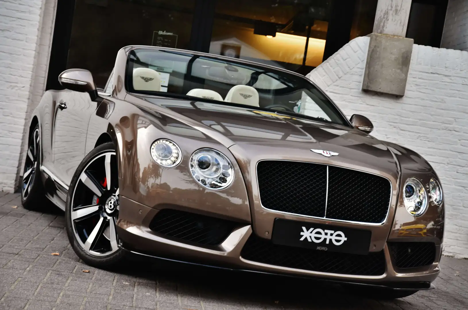 Bentley Continental GTC V8 S 4WD *** TOP CONDITION *** Brun - 2