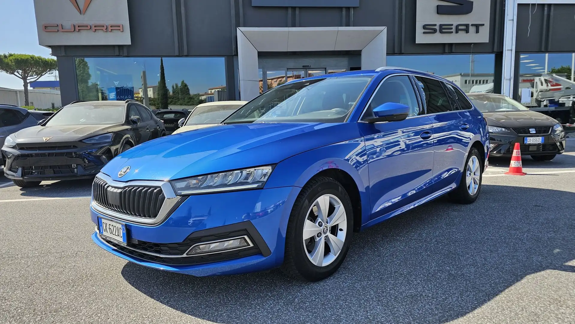Skoda Octavia 1.5 G-TEC DSG Wagon Executive Bleu - 1