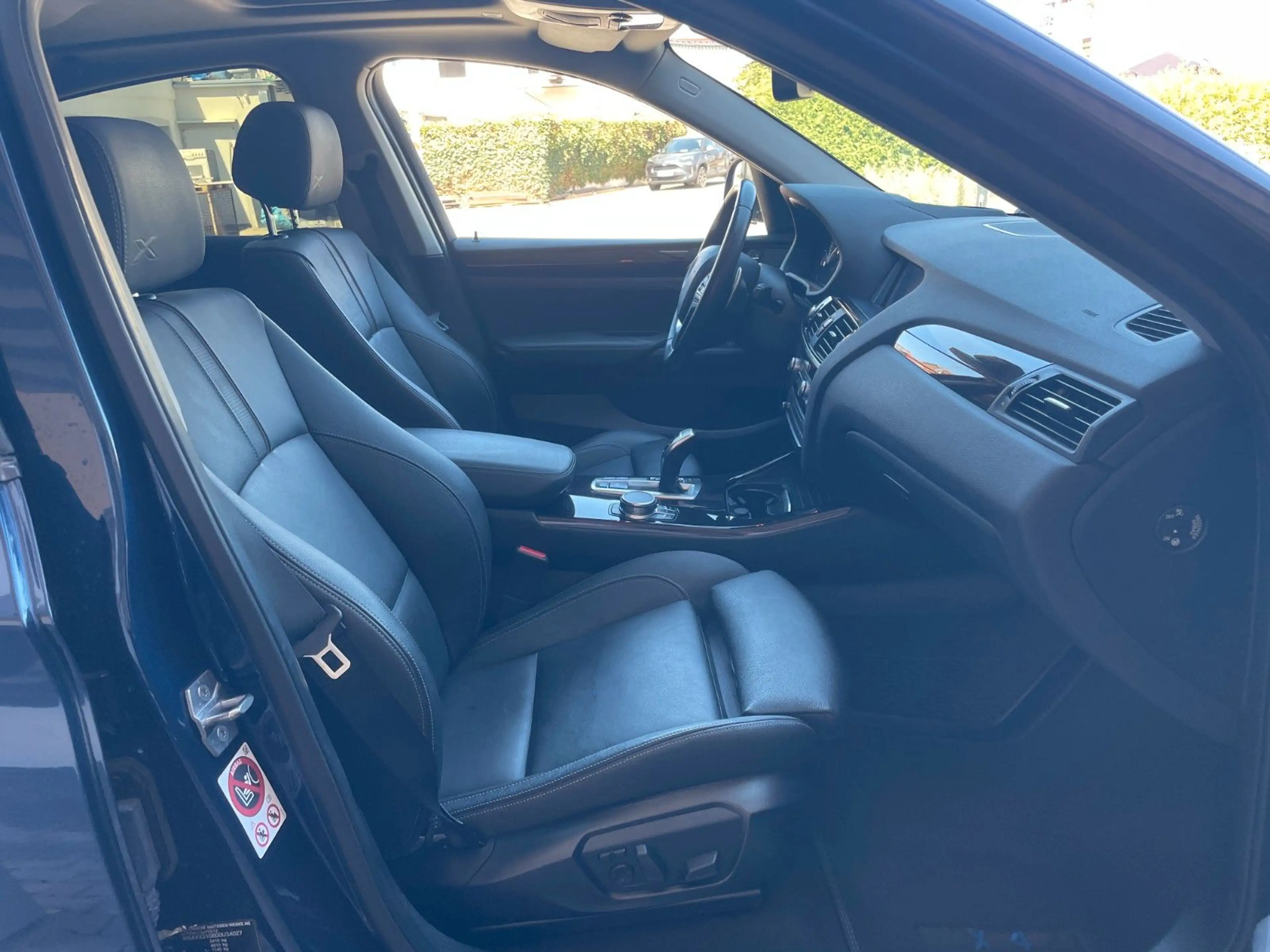 BMW X4 xDrive30d Aut. xLine NaviPro LED AHK ACC H&K — photo 8