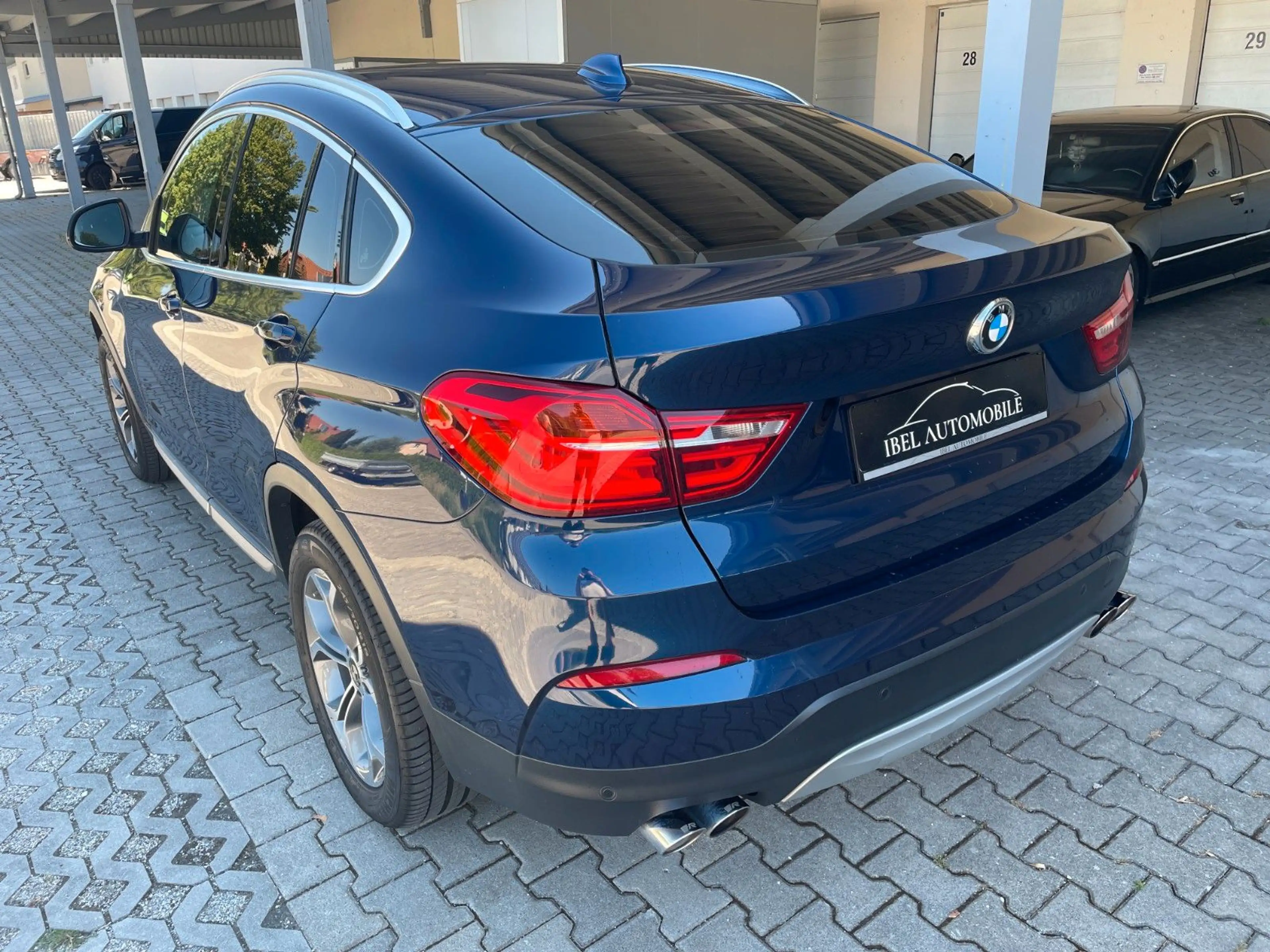 BMW X4 xDrive30d Aut. xLine NaviPro LED AHK ACC H&K — photo 7