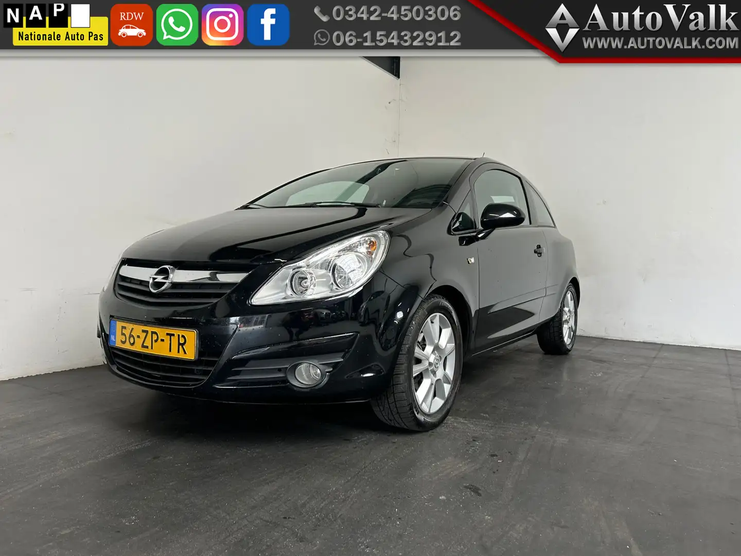 Opel Corsa 1.4-16V Sport. Elek Pakket. 07-2026 APK! Negro - 1