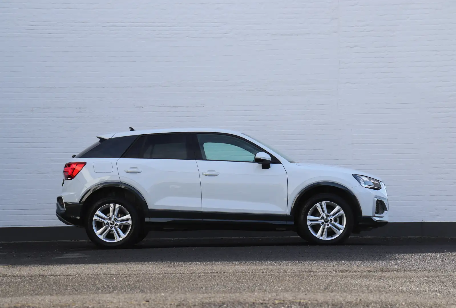 Audi Q2 35 TFSI S-Tr Advanced - Matrix/Keyless/Navi/Camera Wit - 2