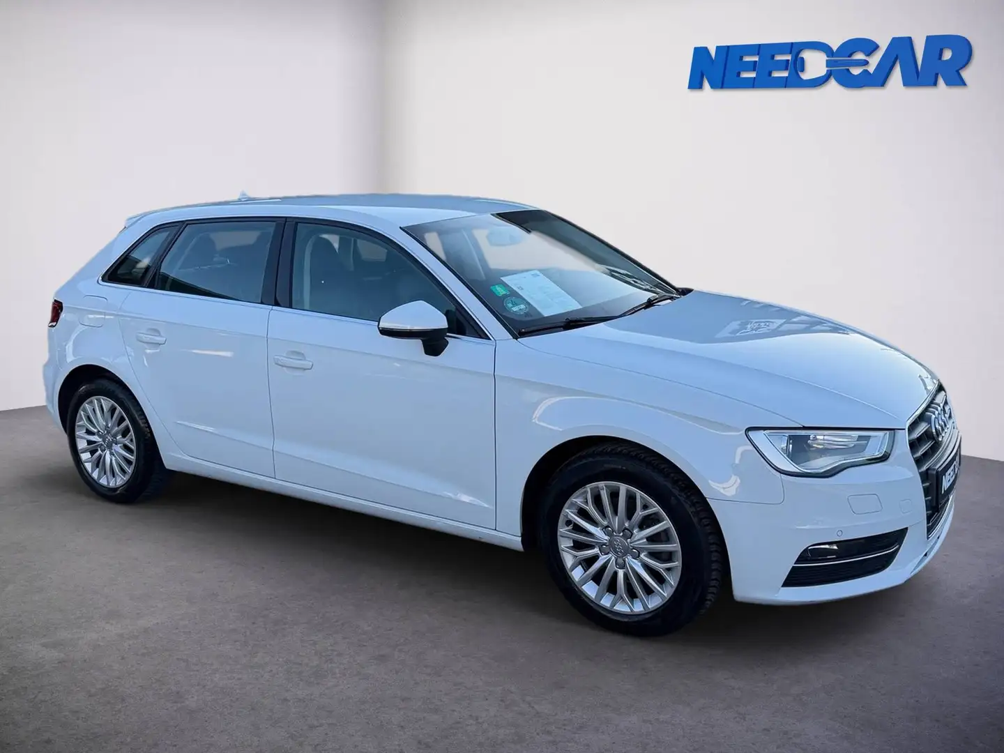 Audi A3 Sportback 1.6 TDI Ambiente Weiß - 2