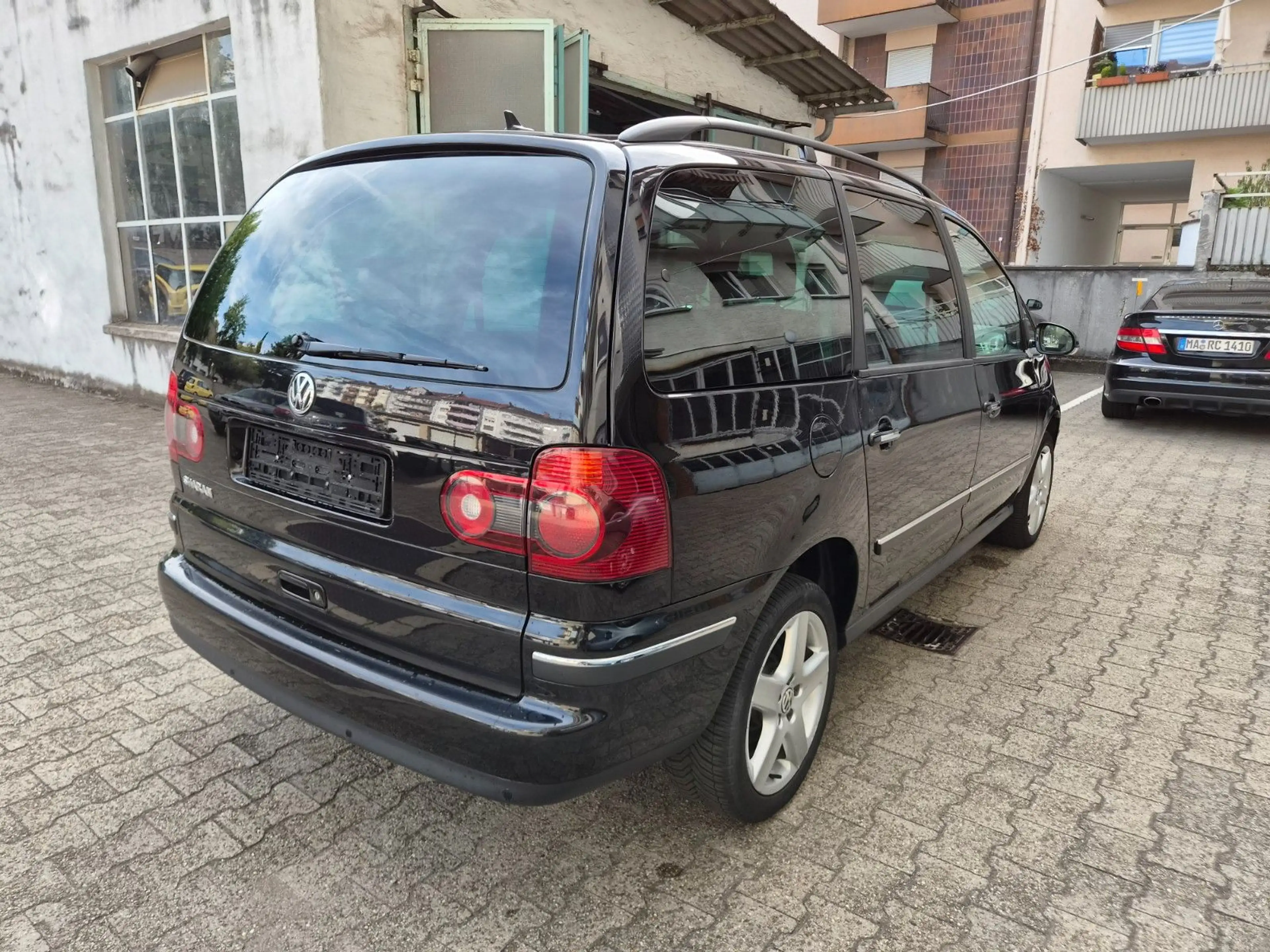 Volkswagen Sharan 2.0 / 1.Hand / TÜV NEU — photo 5