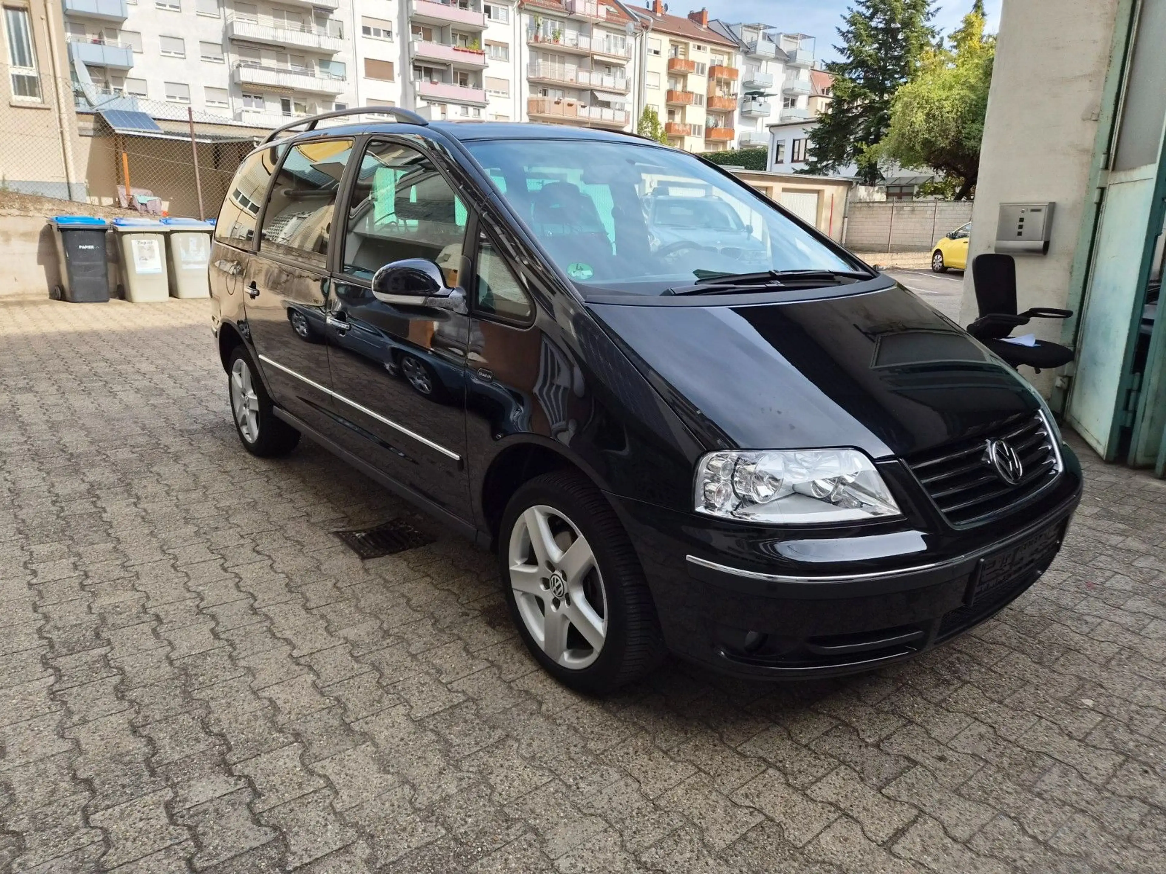 Volkswagen Sharan 2.0 / 1.Hand / TÜV NEU — photo 4