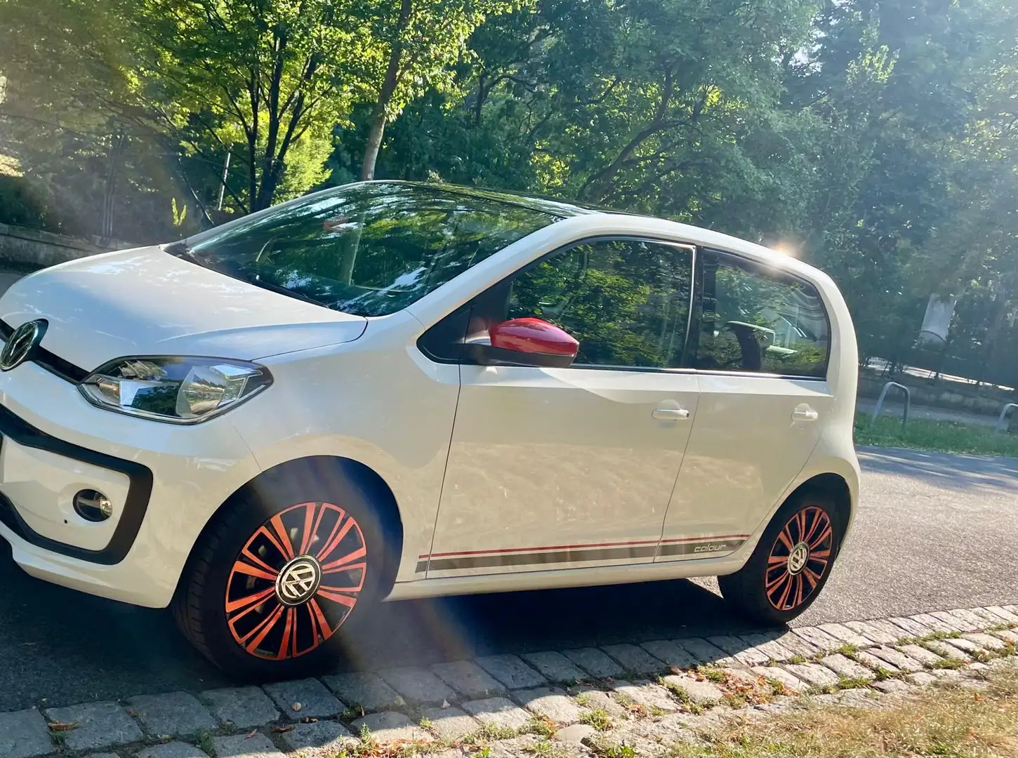 Volkswagen up! Up 1,0 Sky BMT ASG Sky Weiß - 1