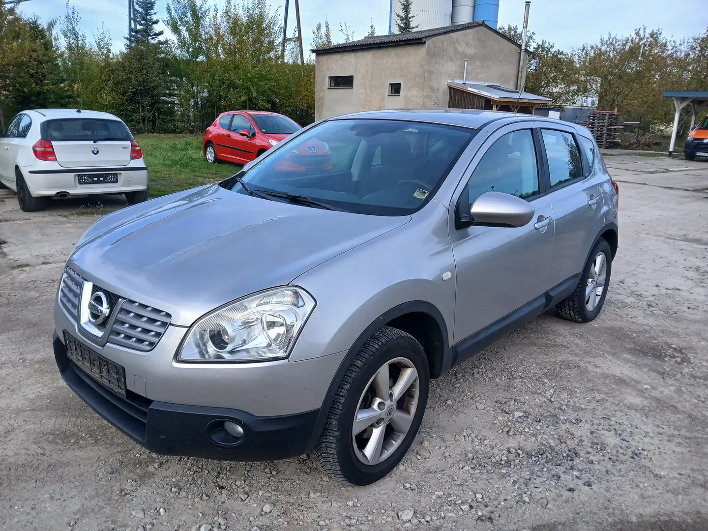 Nissan Qashqai Qashqai Diesel 2.0 dCi DPF acenta Silber - 1