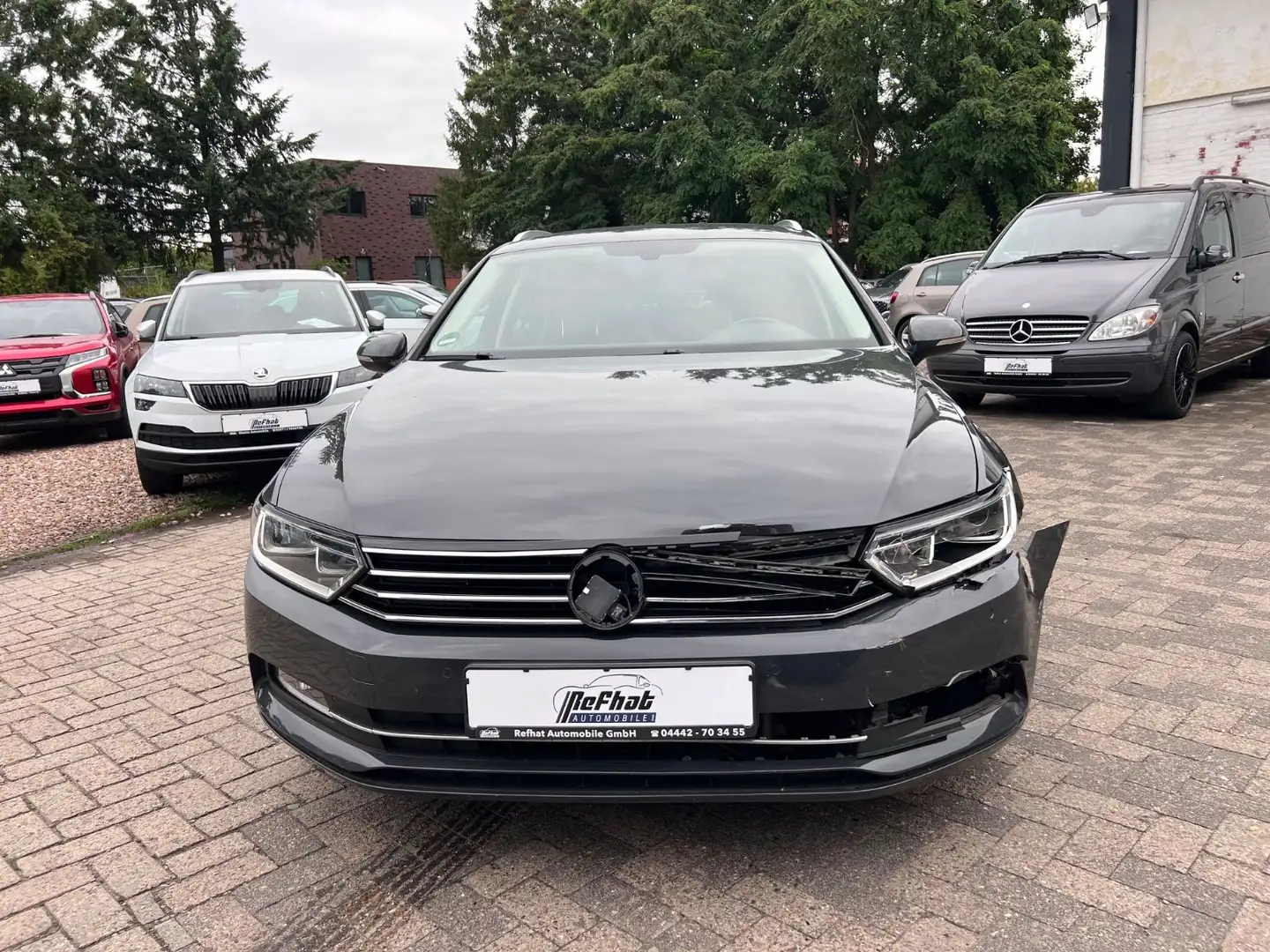 Volkswagen Passat Variant Comfortline BMT/ Unfallschaden Grau - 2