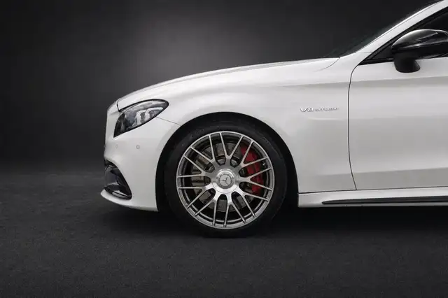 Mercedes-Benz C-Class view 5